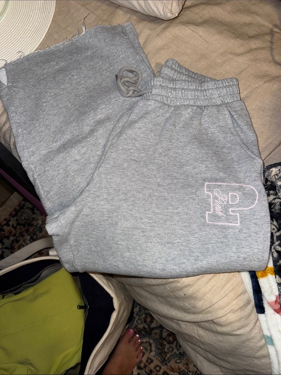 PINK Victoria's Secret Pants - PINK Victoria's Secret Grey Wide Leg Sweat Pants with Pink 'P' Accent